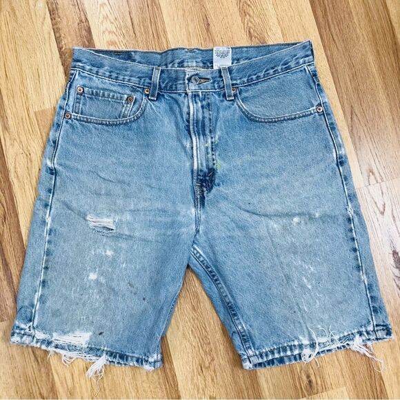 LEVIS Vintage Distressed Destroyed 505 Bermuda Jean Shorts 90s High Rise Size 33 - Picture 1 of 13
